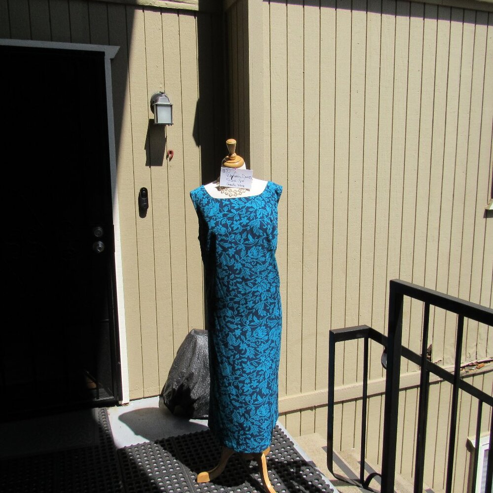 #37  WOMEN'S BLUE FLORAL PRINT DRESS BY JUDITH HART  (SIZE 16W)